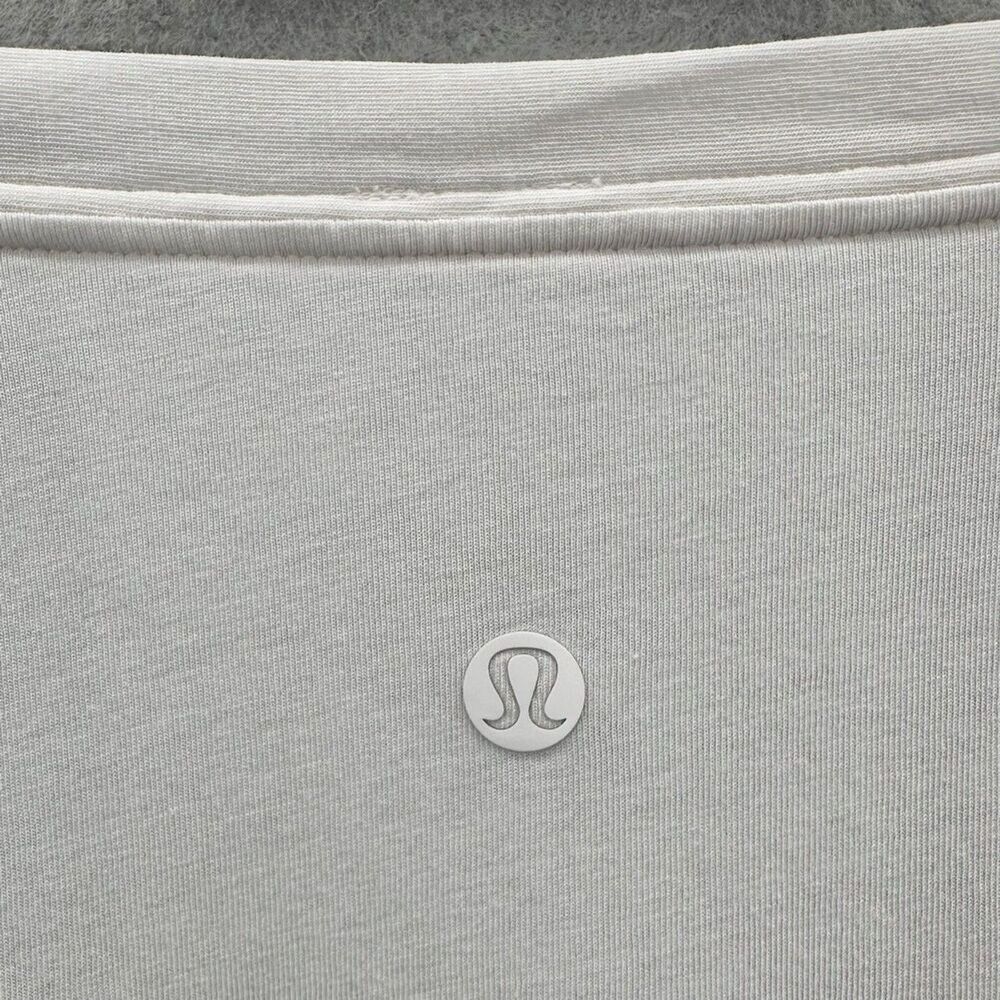 Lululemon Love Tee Shirt V-Neck Size 4 Soft Stretch Ivory Bone Curved Hem Pima - Picture 4 of 8